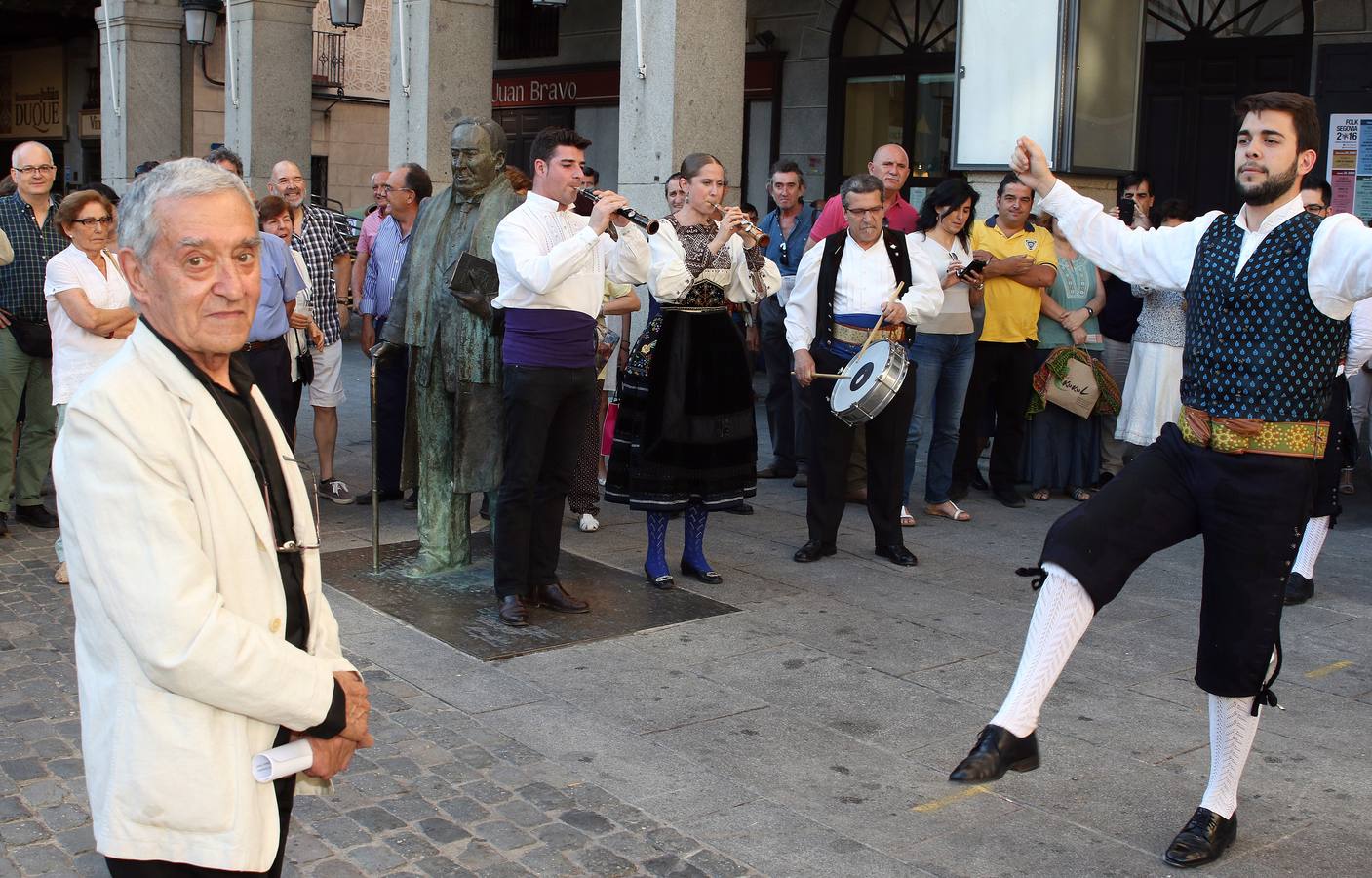 Homenaje de Segovia al folclorista y cantautor Ismael Peña Poza