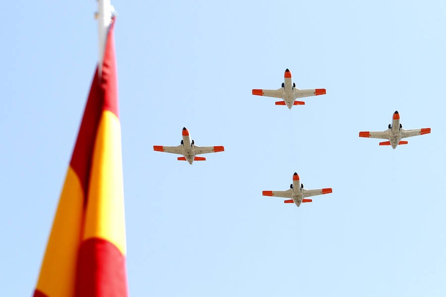 El Rey preside la entrega de los reales despachos de la Académica Básica del Aire en León