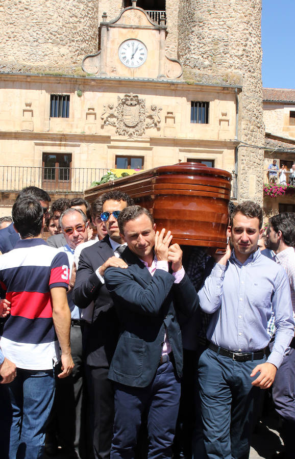 Funeral en Sepúlveda (Segovia) por el torero Víctor Barrio (2/2)