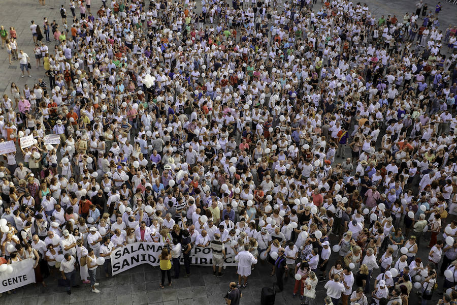 &#039;Marea Blanca&#039; por una Sanidad Pública Digna en Salamanca