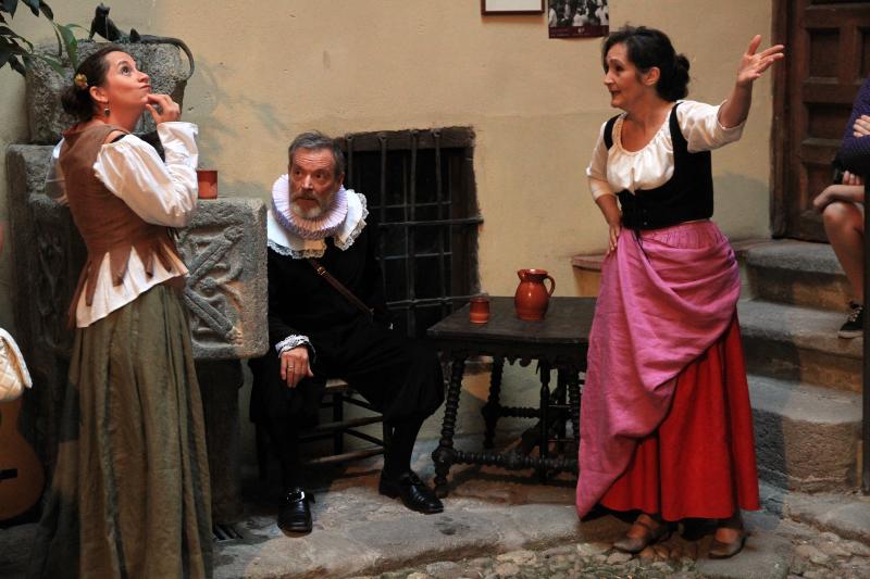 Visita teatralizada por el casco histórico de Segovia sobre el mundo cervantino