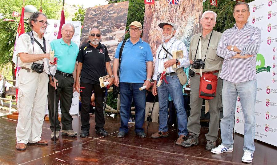 La Diputación de León rinde homenaje a los descubridores de las cuevas de Valporquero