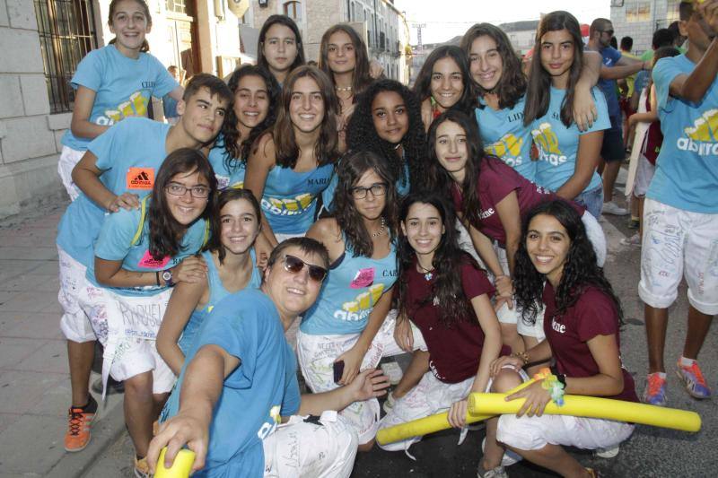 Fotos 1. Chupinazo y desfile de peñas en Campaspero