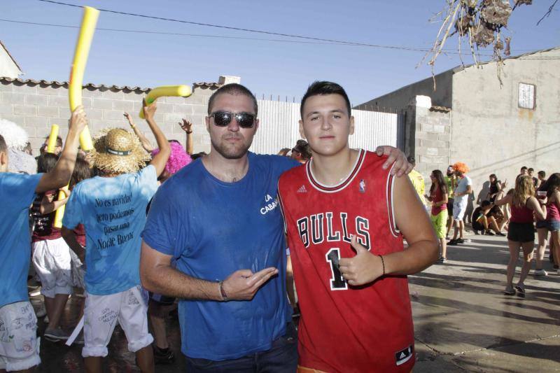 Fotos 2. Chupinazo y desfile de peñas en Campaspero