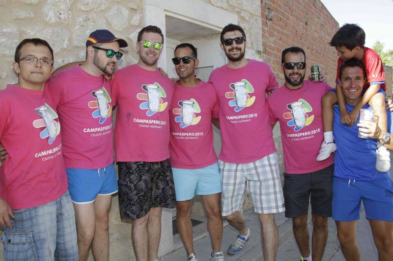 Fotos 2. Chupinazo y desfile de peñas en Campaspero