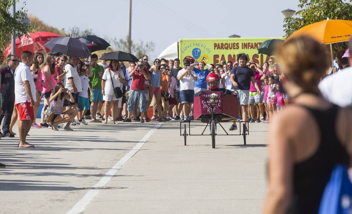 Carrera de autos locos en las fiestas de Viana de Cega