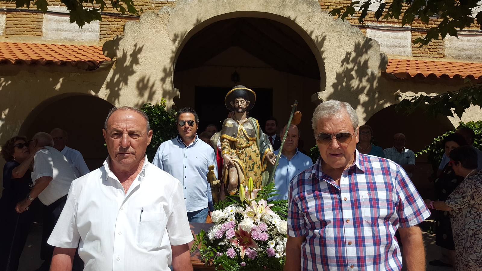 Procesión de San Roque en Monasterio de Vega.