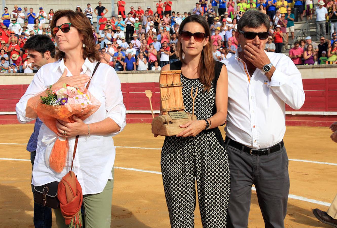 Corrida en Cantalejo en honor a Víctor Barrio (1/2)