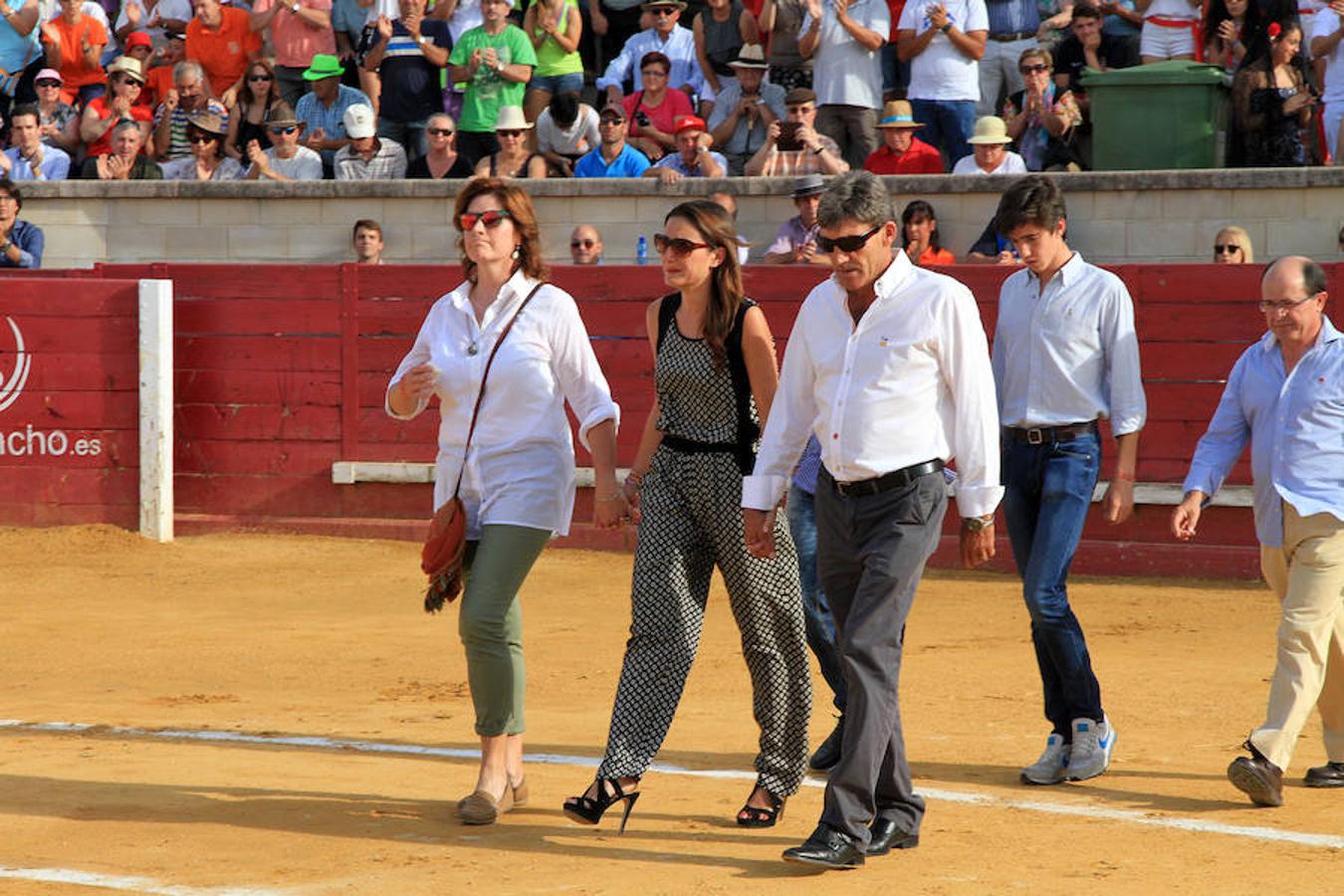 Corrida en Cantalejo en honor a Víctor Barrio (1/2)