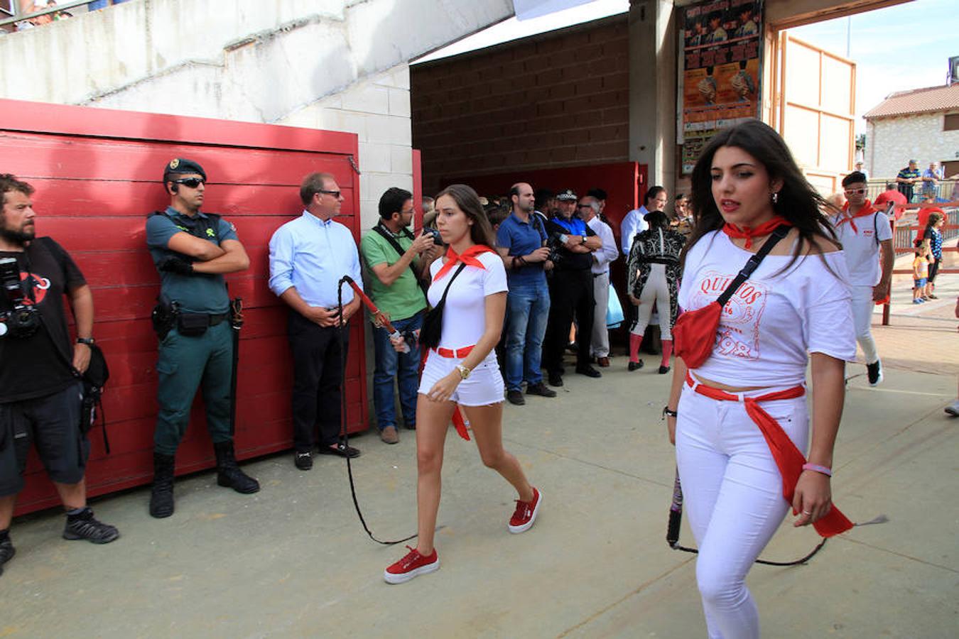 Corrida en Cantalejo en honor a Víctor Barrio (1/2)