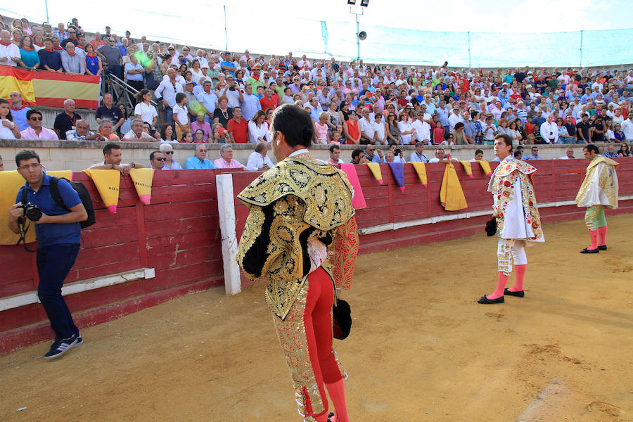 Corrida en Cantalejo en honor a Víctor Barrio (2/2)