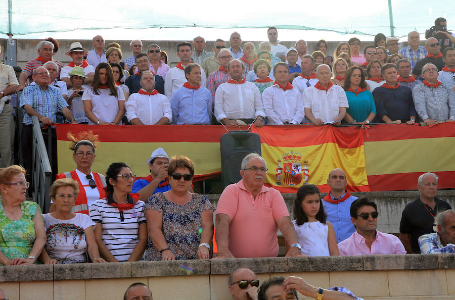 Corrida en Cantalejo en honor a Víctor Barrio (2/2)