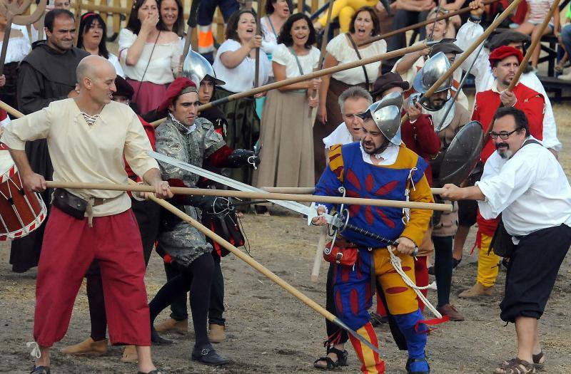 Recreaciones históricas en la Feria Renancentista de Medina