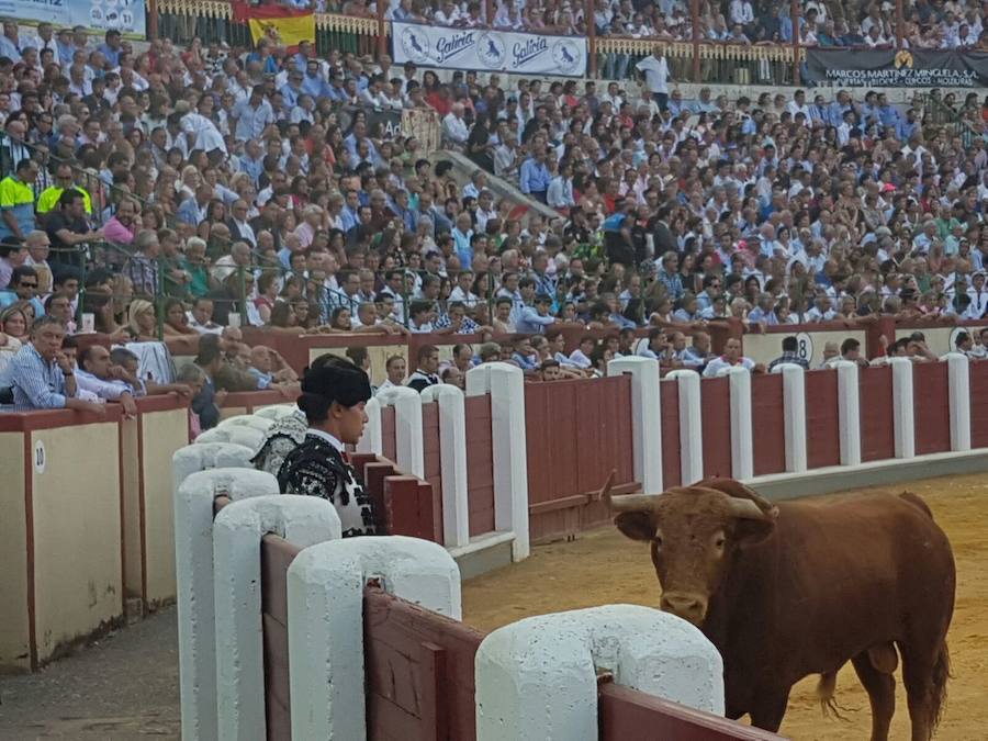 Corrida en homenaje a Víctor Barrio