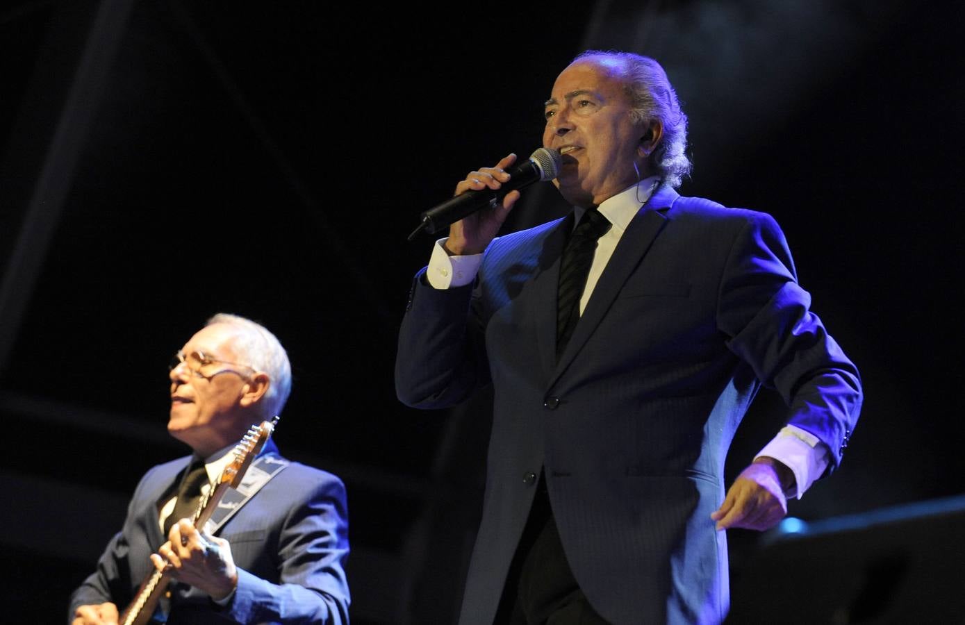 Conciertos de Helena Bianco y Los Sírex en la Plaza Mayor de Valladolid