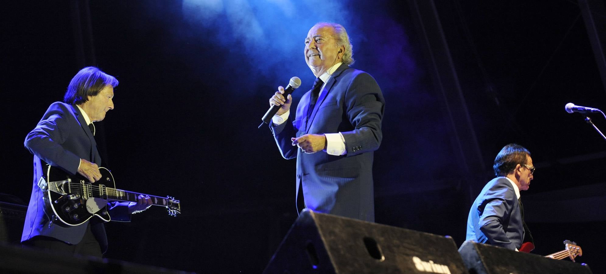 Conciertos de Helena Bianco y Los Sírex en la Plaza Mayor de Valladolid