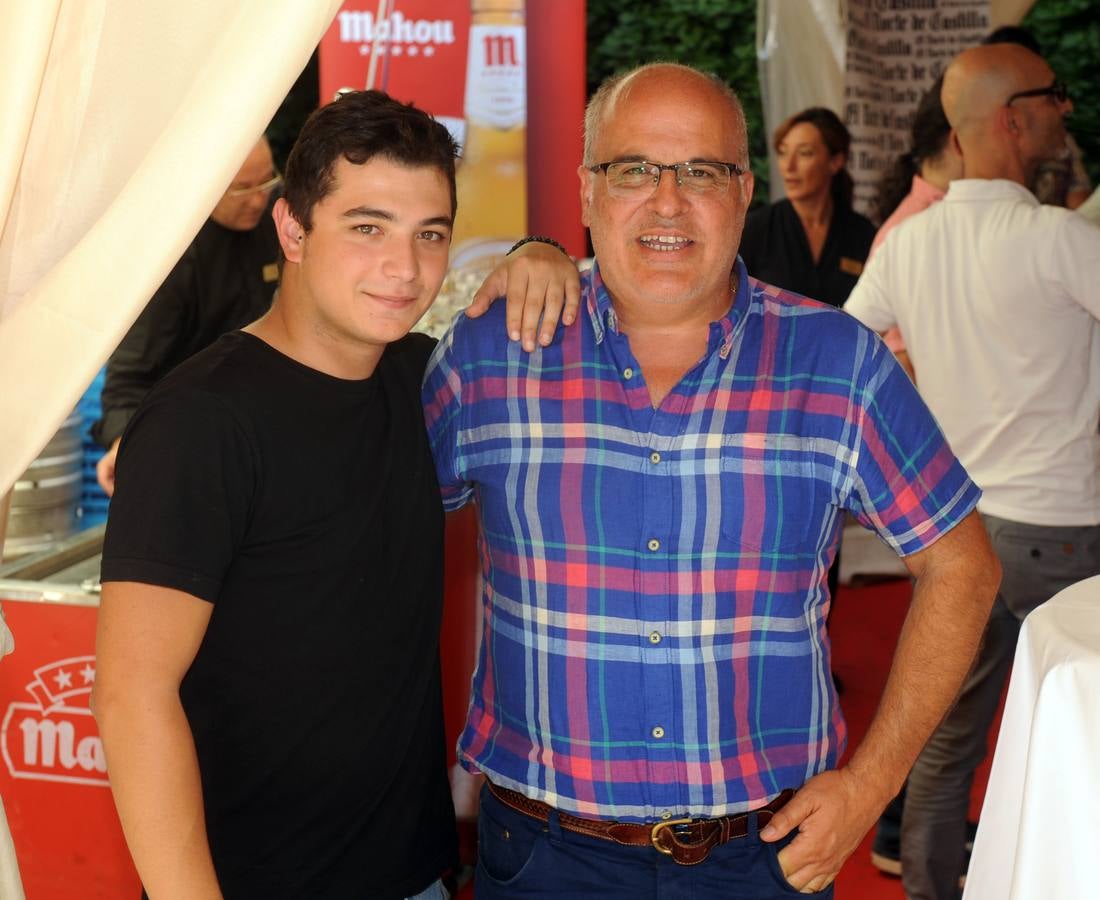 Diego López (bar El búho) y Javier Muelas (Viajes Halcón).