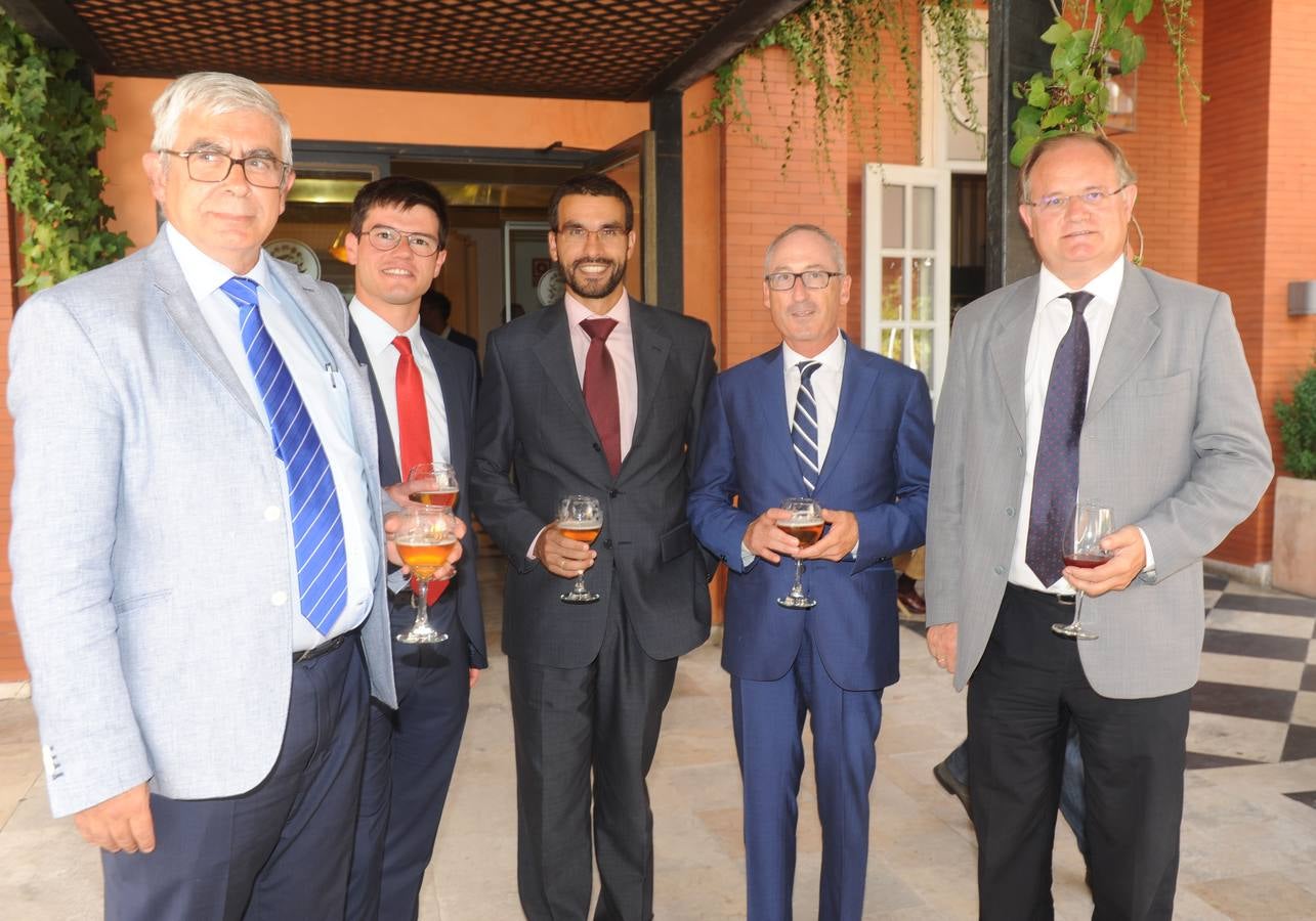 José Vidau, Carlos Aguilera, Luis Gervás, Lino Fernández y Carlos Martín, de Vidau Abogados.