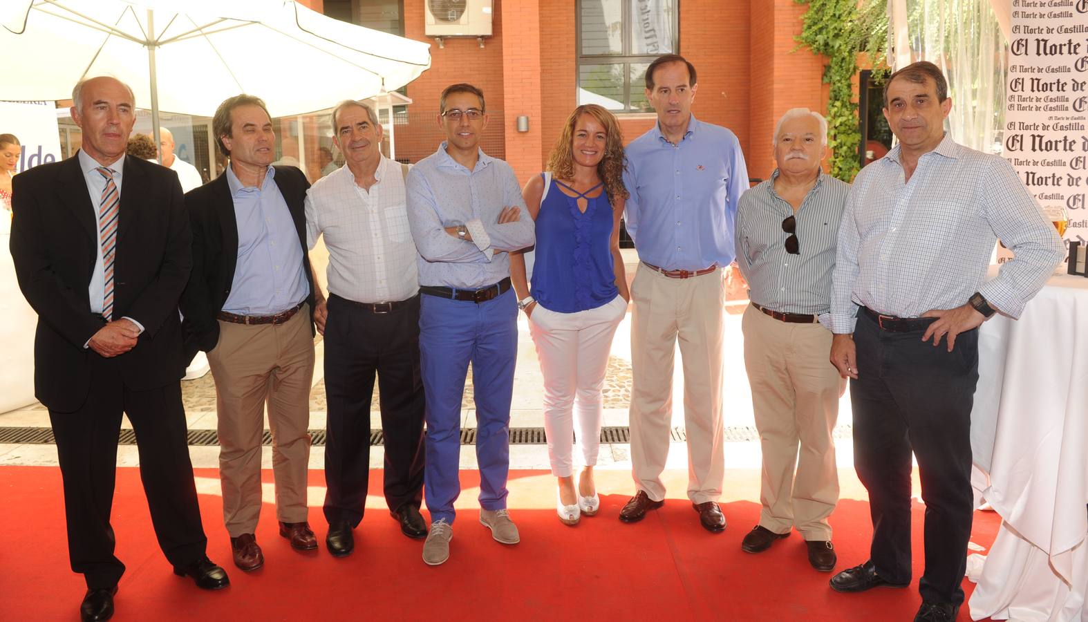 Jesús Expósito, comisario de Seguridad Ciudadana de la Policía Nacional; Francisco López Canedo, comisario provincial; el policía Casimiro González; Roberto Ferrero, comandante jefe de Operaciones de la Guardia Civil; Carmen Mediavilla, responsable de Comunicación de la Policía Nacional;Javier Peña, jefe superior de la Policía; Manuel Cabello, jefe de Opreaciones regional de la Policía Nacional, y el coronel jefe de la Guardia Civil, Juan Miguel Recio.