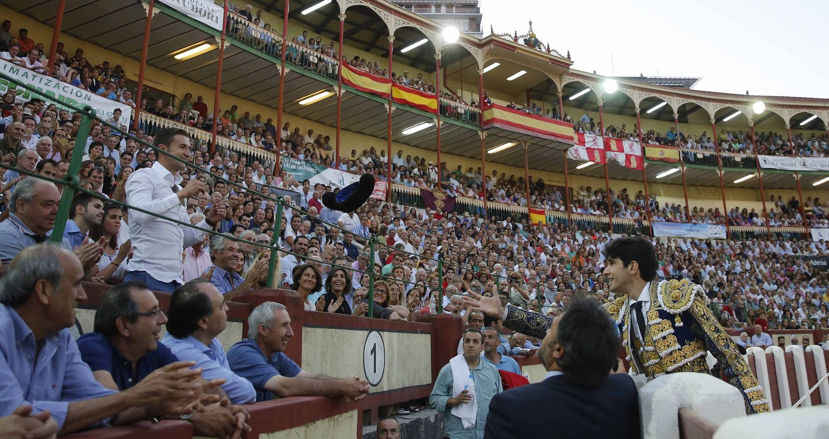 Corrida de toros en Valladolid con Morante de la Puebla, Sebastián Castella y López Simón
