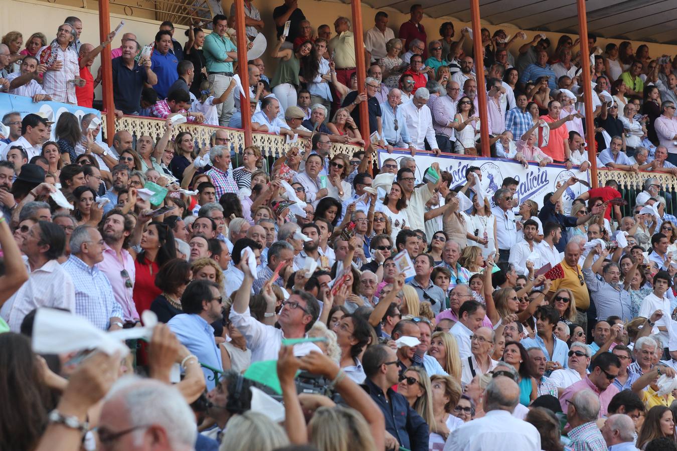 Corrida de toros en Valladolid con Morante de la Puebla, Sebastián Castella y López Simón