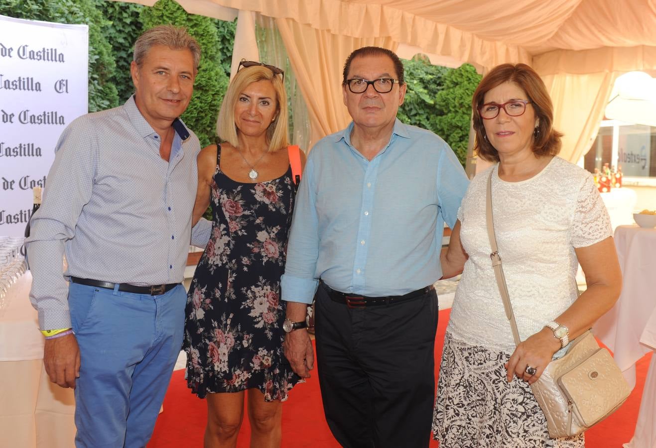 Alberto Espeso, presidente de la Asociación de Profesionales de Sala de Castilla y León; Isabel Valle, directora general de Relaciones Institucionales de la Junta; Javier Vidal y Primi Calvo.