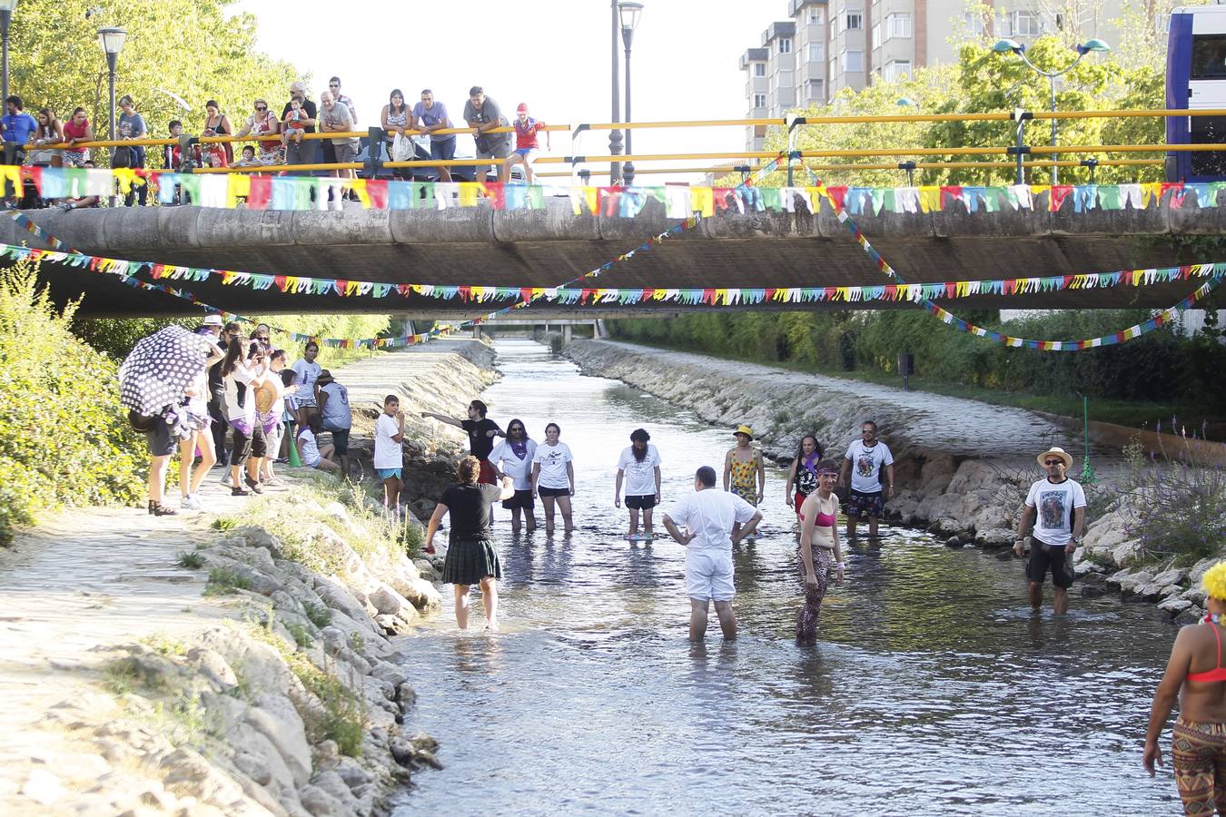 Descenso de embarcaciones por el Esgueva