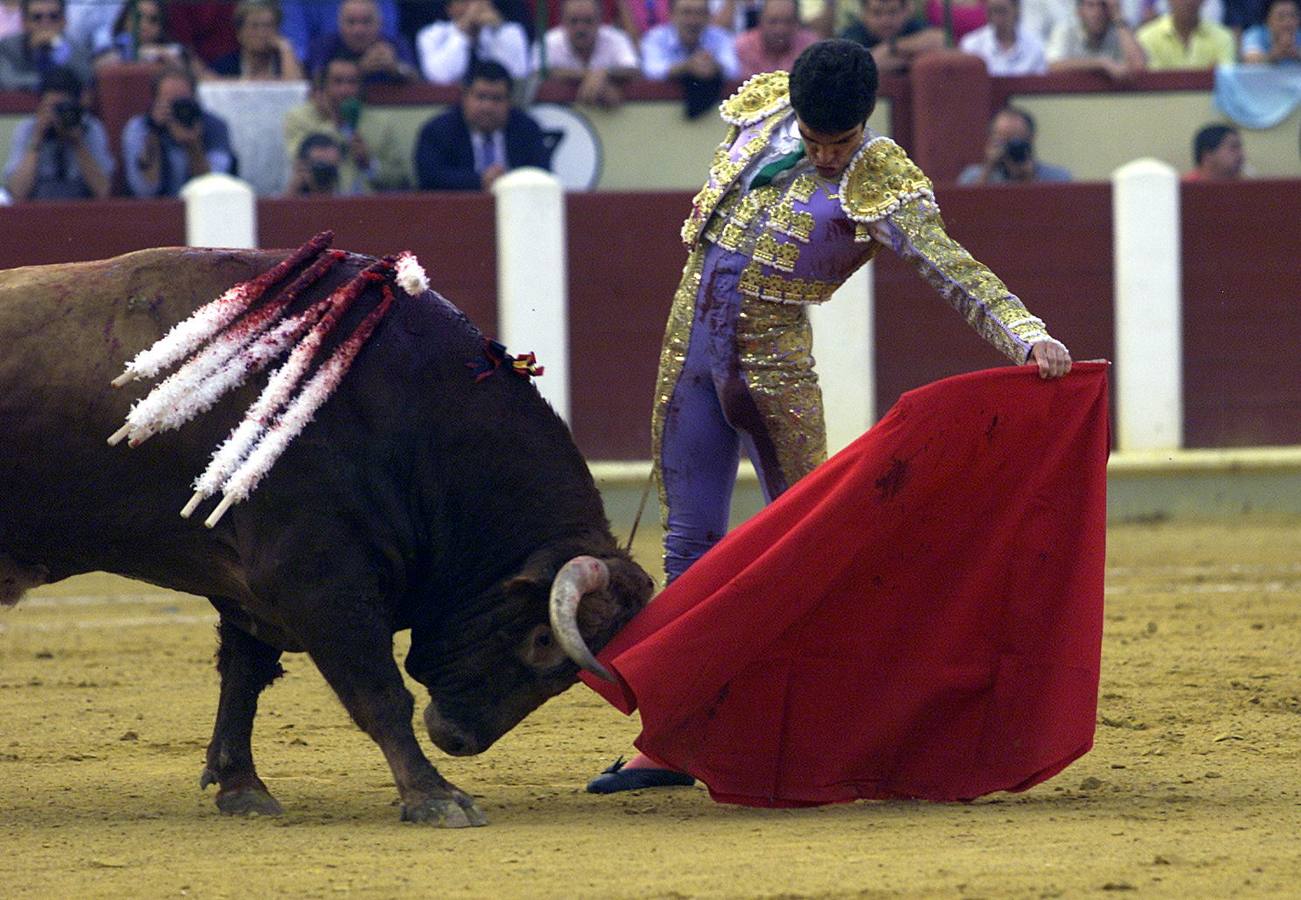 13.09.01 Un natural de José Tomás en la sexta corrida de la Feria de Nuestra Señora la Virgen de San Lorenzo.