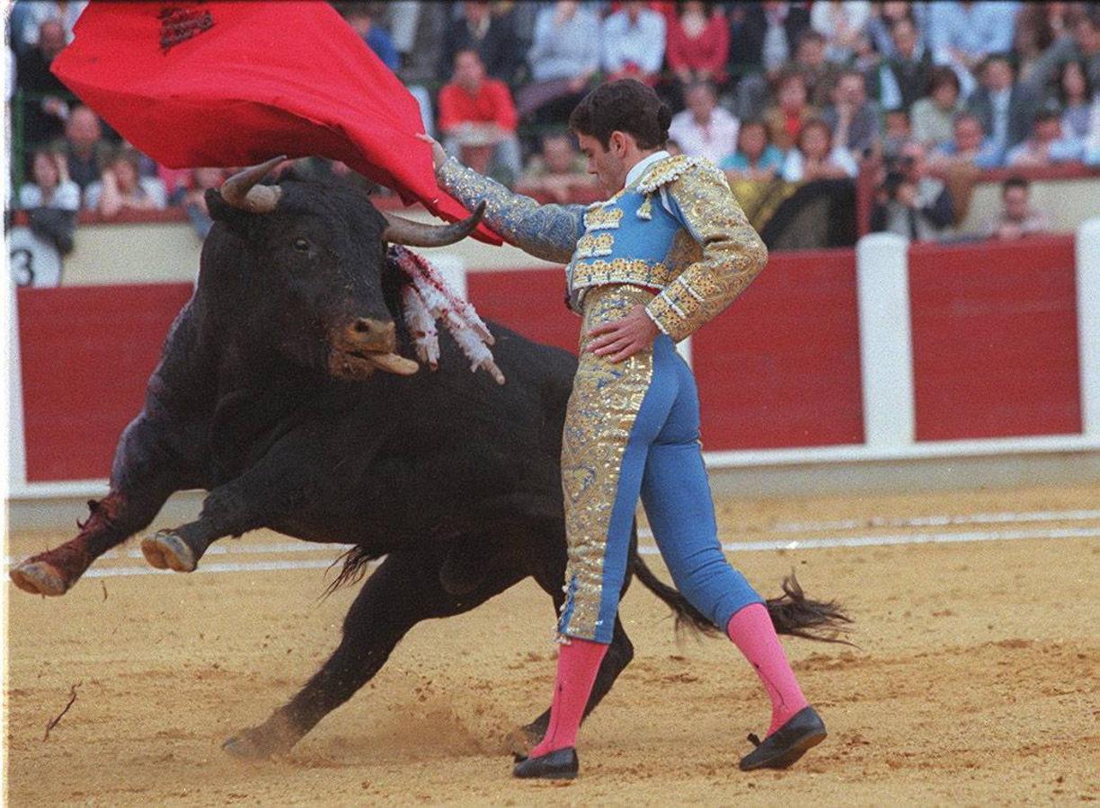 12.05.01 José Tomás, durante la primera corrida de la Feria de San Pedro Regalado.