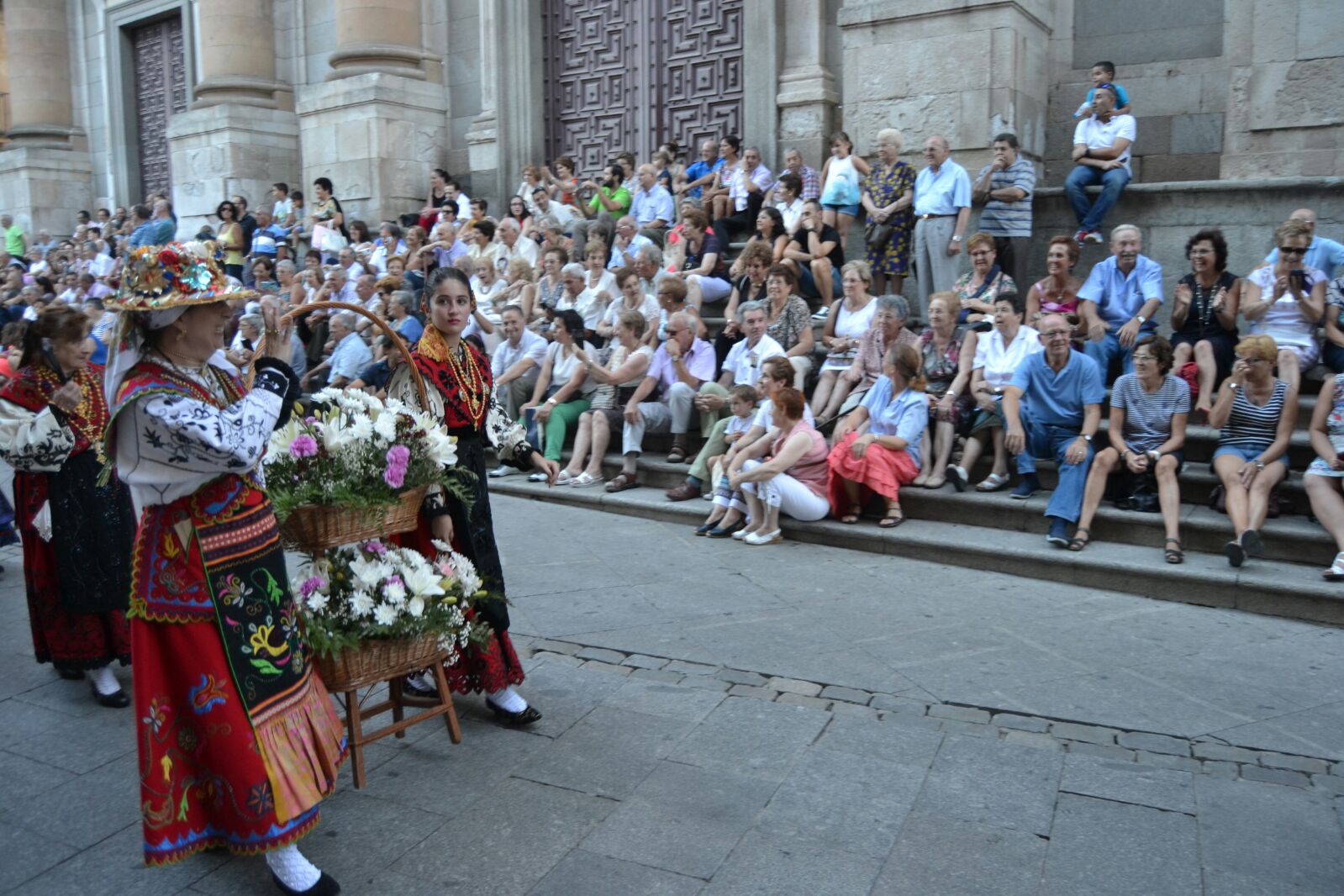 Ofrenda floral a la Virgen de la Vega de Salamanca