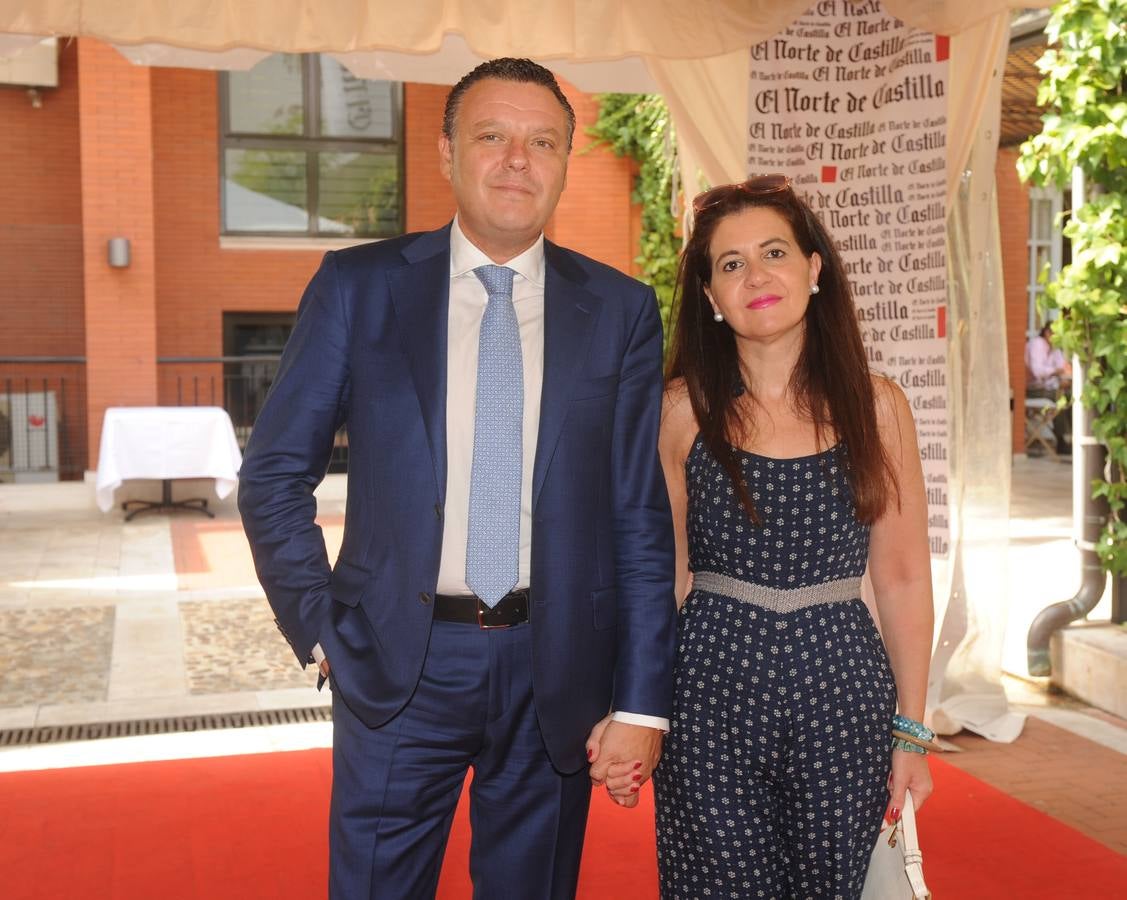 El abogado Carlos Hortelano y Chus González. 