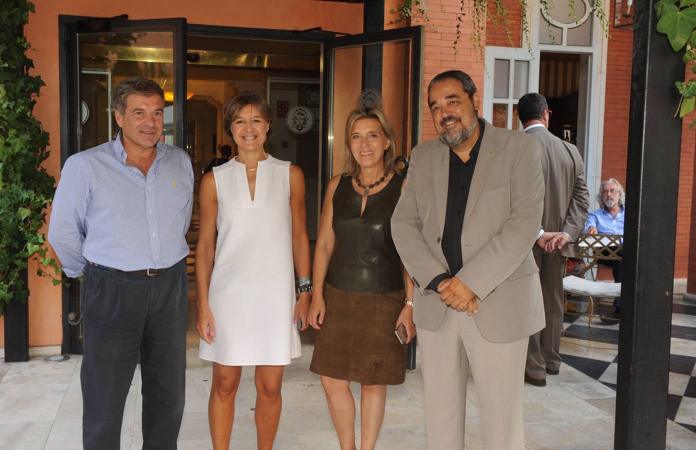 Última jornada de la caseta de El Norte en las fiestas de 2016 (2/2)