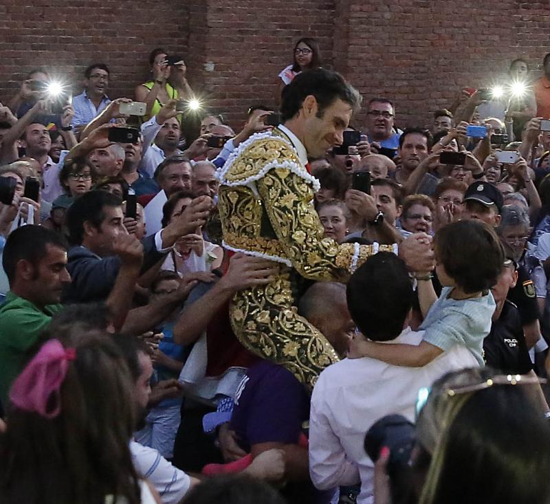 Corrida de Toros de José Tomás y José María Manzanares en Valladolid (1/2)