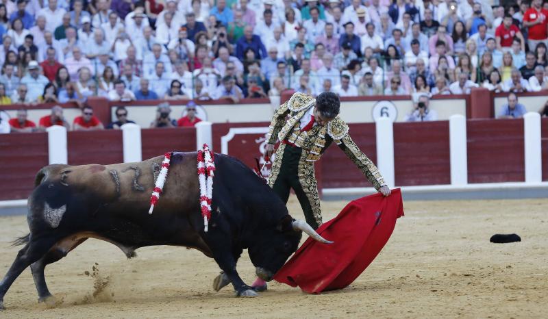 Corrida de Toros de José Tomás y José María Manzanares en Valladolid (1/2)