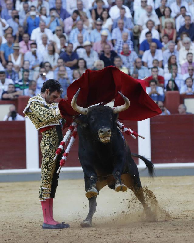 Corrida de Toros de José Tomás y José María Manzanares en Valladolid (1/2)