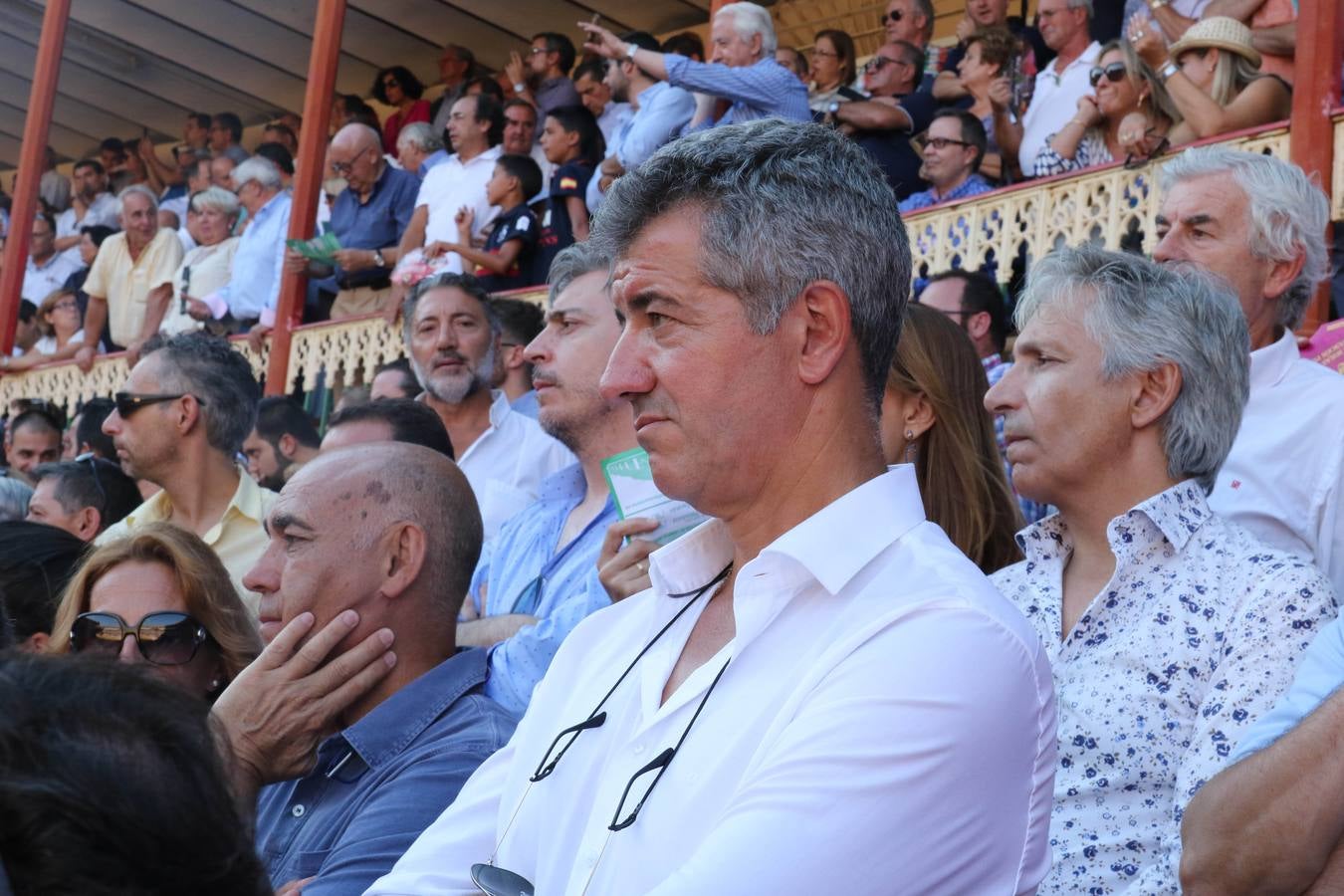 Público asistente a la corrida de toros de José Tomás en Valladolid