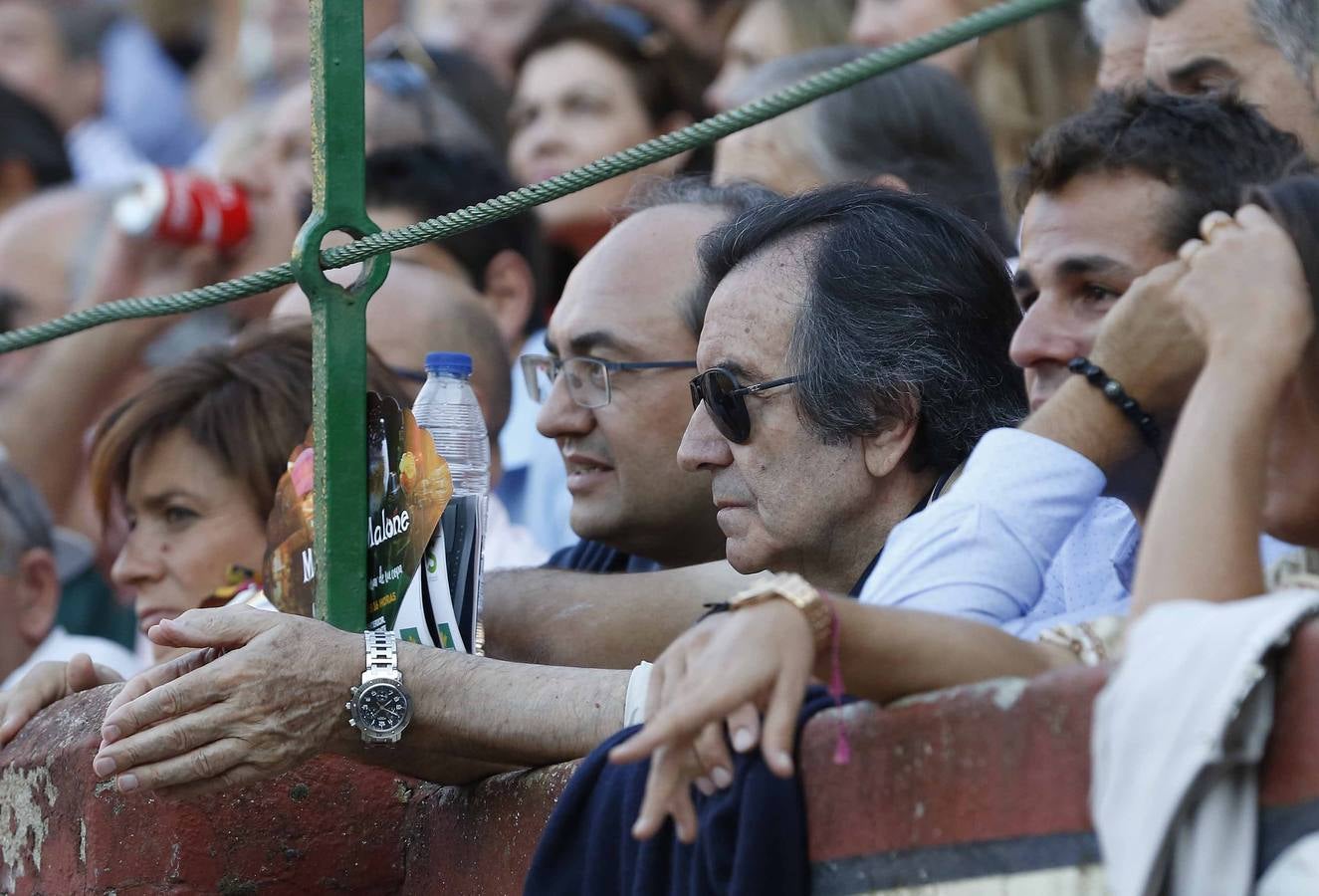 Público asistente a la corrida de toros de José Tomás en Valladolid