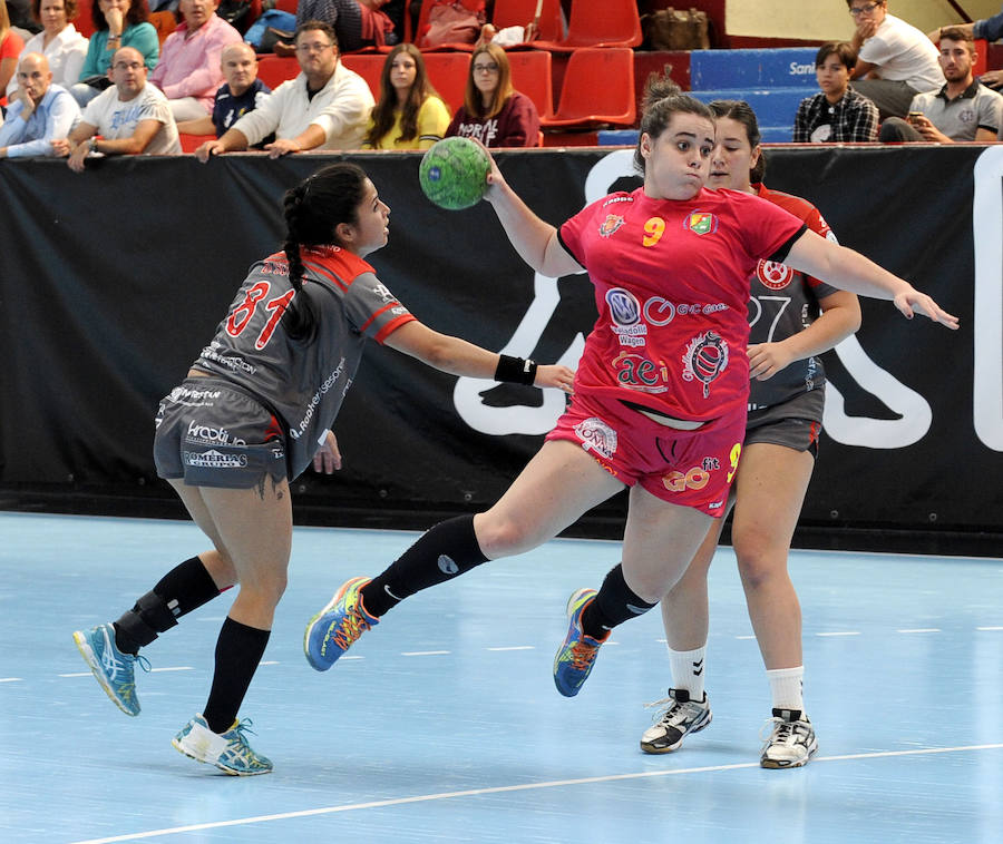 Partido del Aula Cultural contra el Cleba Leon en el Polideportivo Huerta del Rey