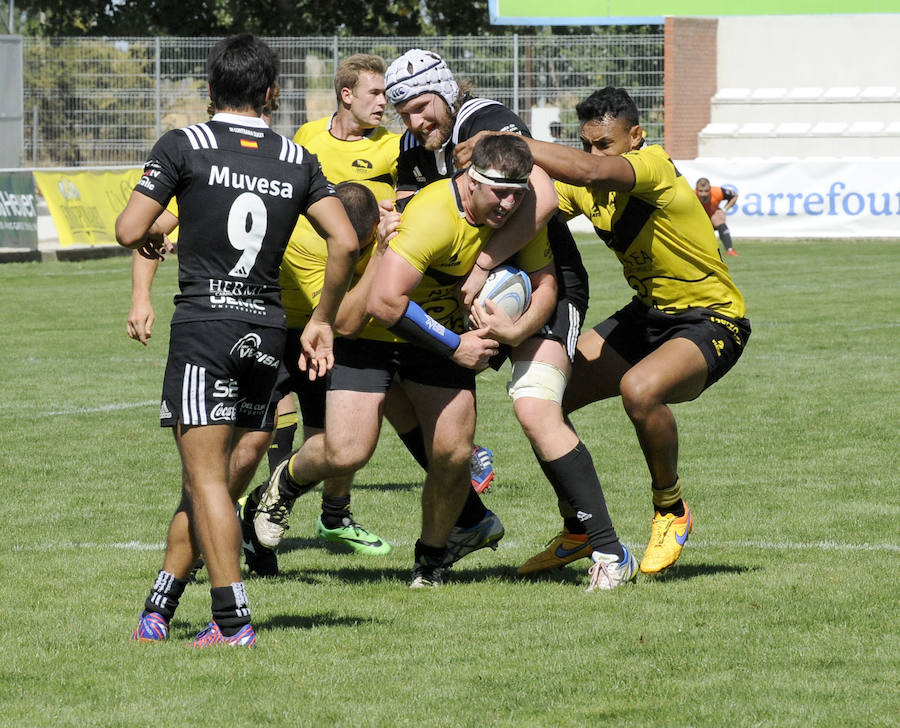 Partido de El Salvador contra el Getxo en los campos de Pepe Rojo