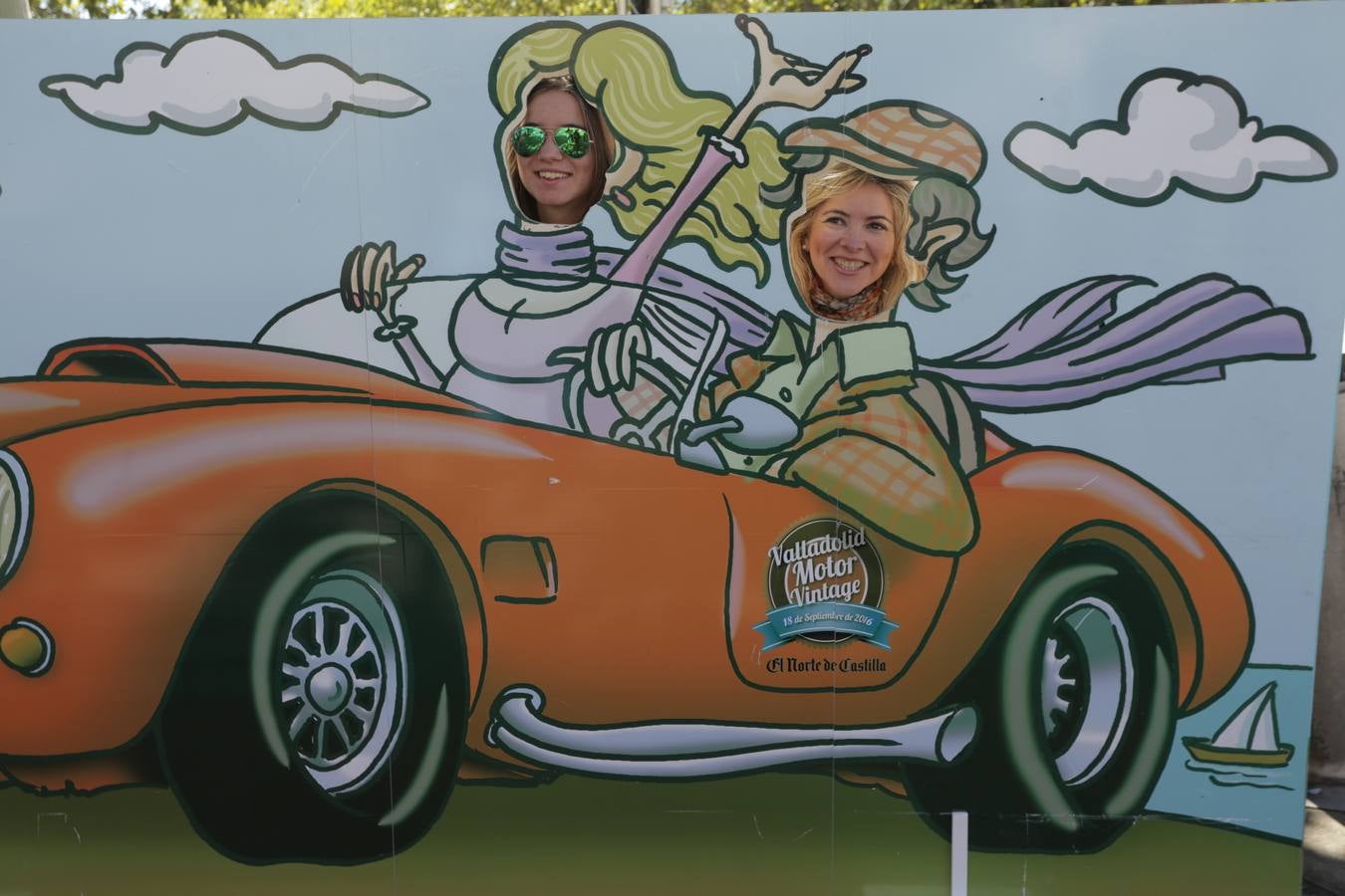 Photocall de la cuarta edición del Valladolid Motor Vintage (2/3)