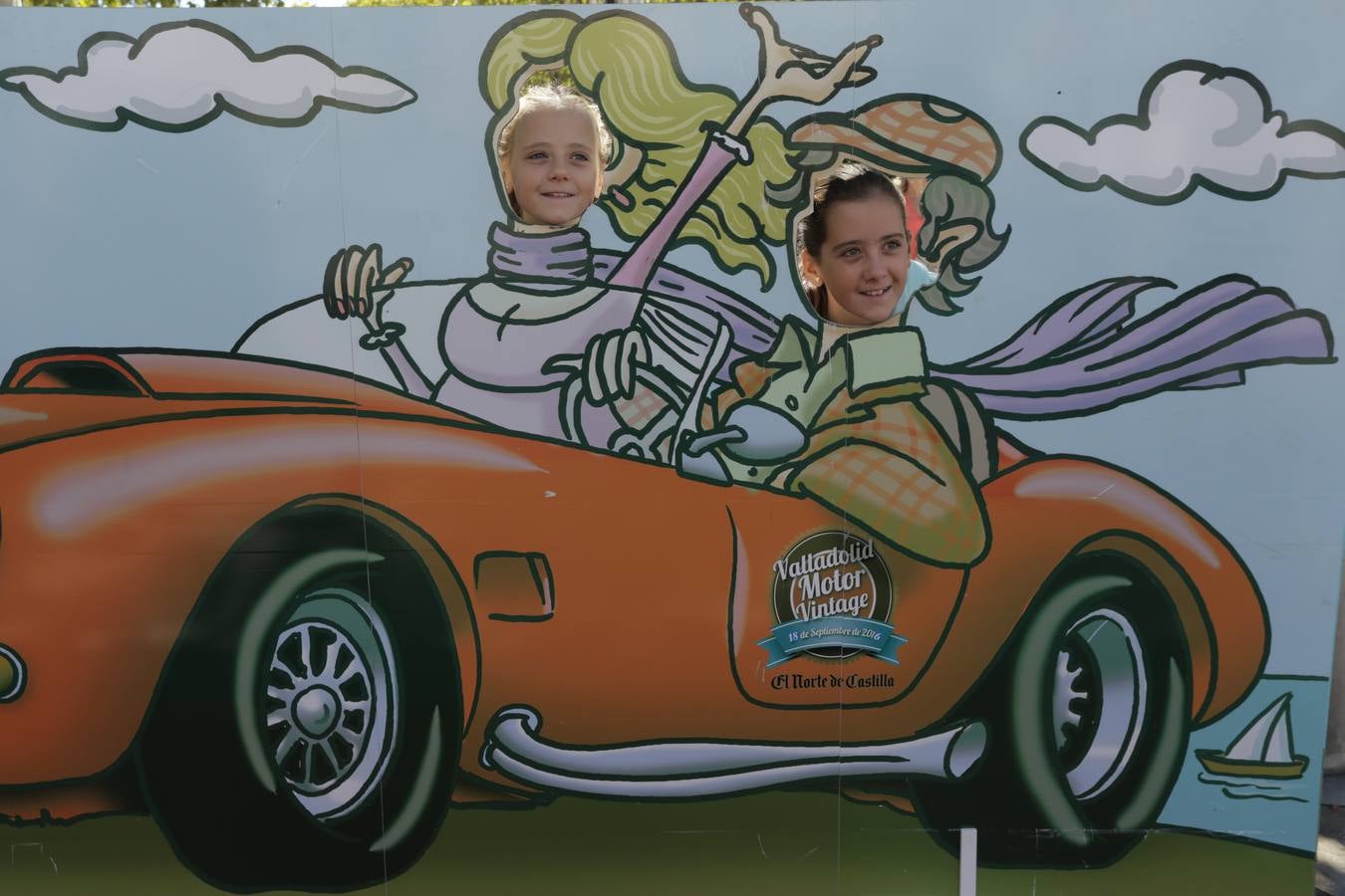 Photocall de la cuarta edición del Valladolid Motor Vintage (2/3)