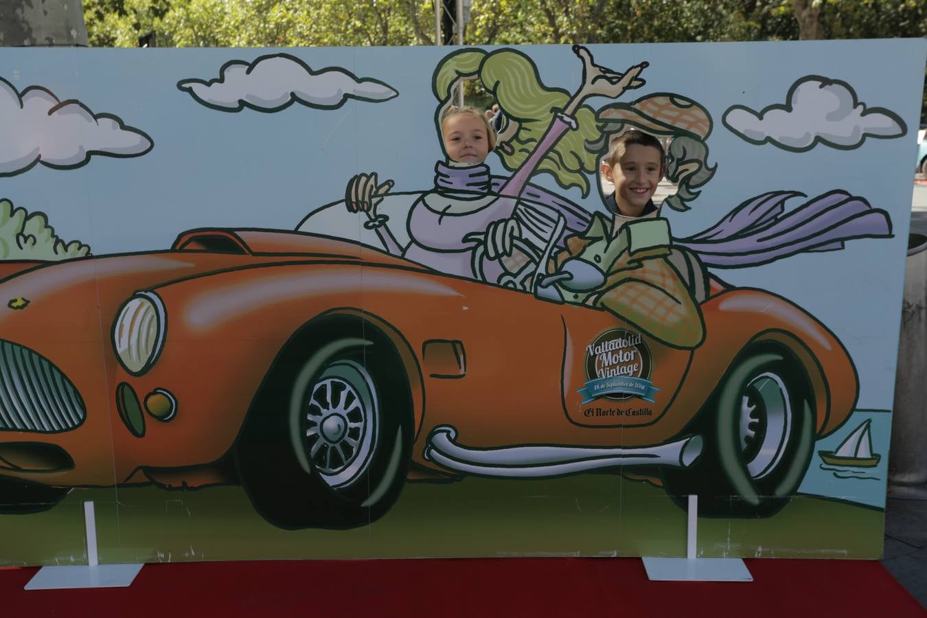 Photocall de la cuarta edición del Valladolid Motor Vintage (2/3)