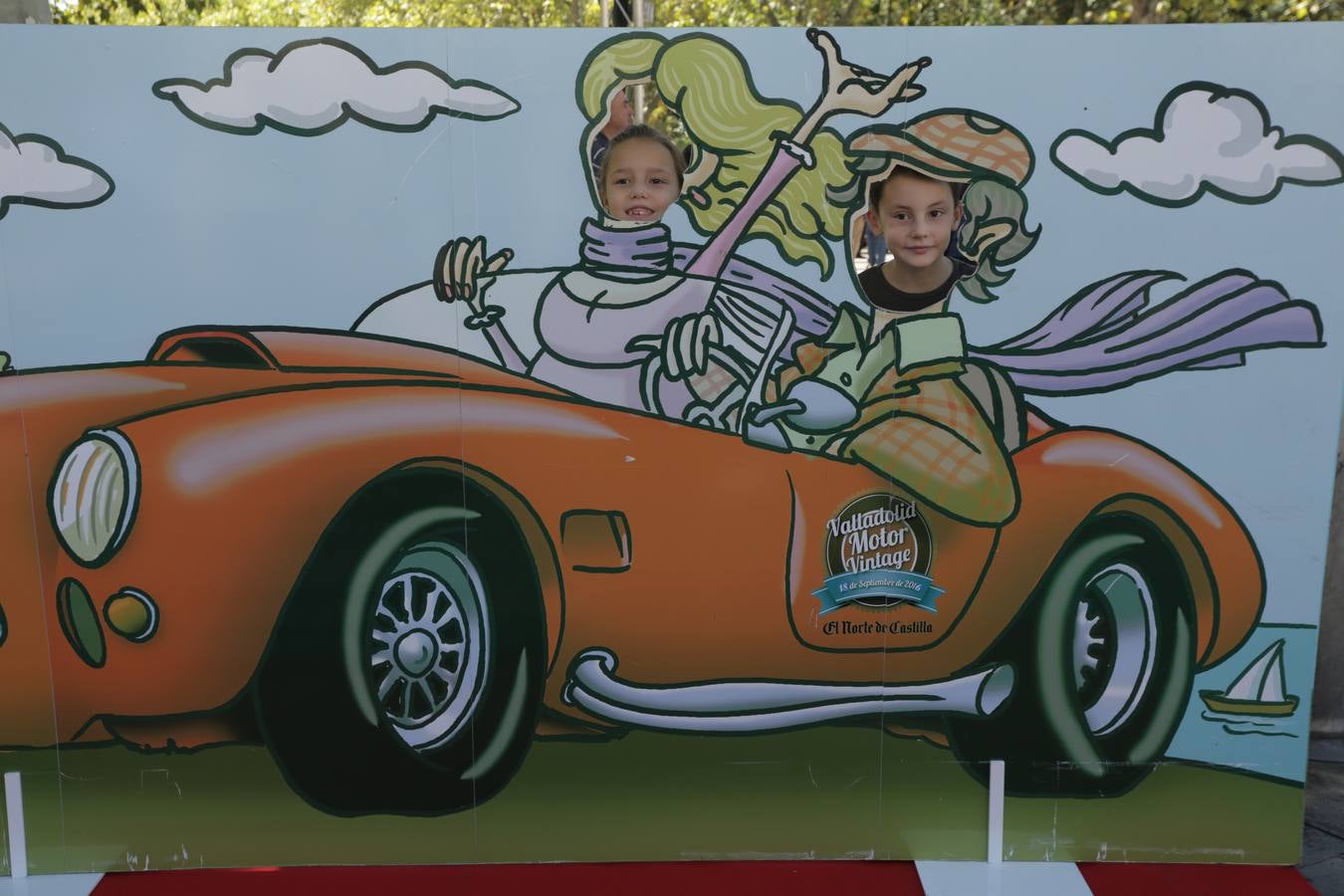 Photocall de la cuarta edición del Valladolid Motor Vintage (3/3)