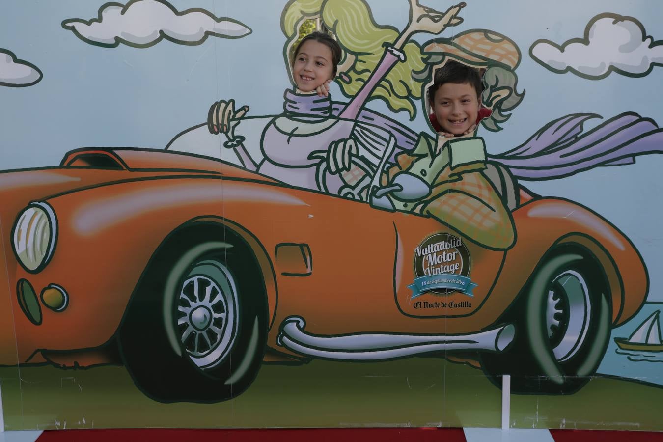 Photocall de la cuarta edición del Valladolid Motor Vintage (3/3)