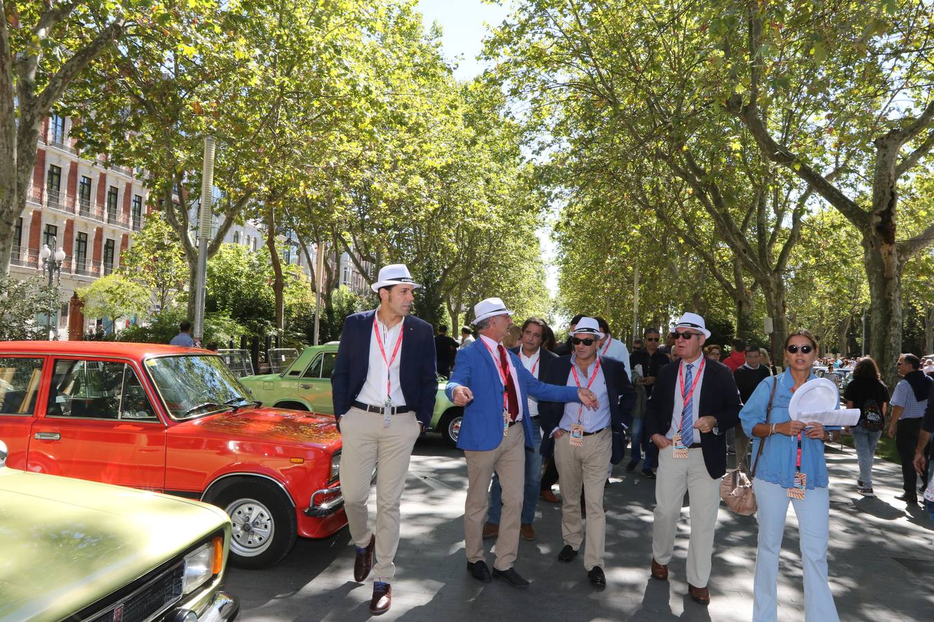 Público en la cuarta edición del Valladolid Motor Vintage (1/3)