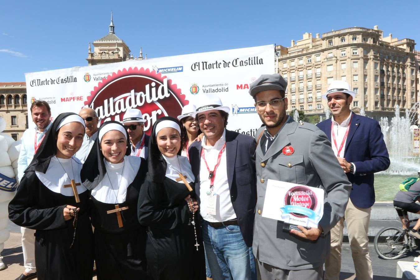 Público en la cuarta edición del Valladolid Motor Vintage (2/3)