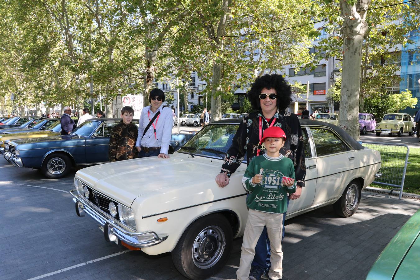 Público en la cuarta edición del Valladolid Motor Vintage (2/3)