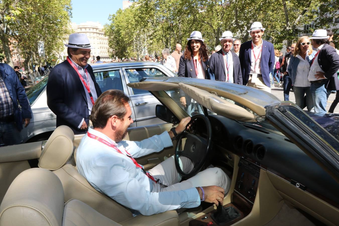 Público en la cuarta edición del Valladolid Motor Vintage (3/3)