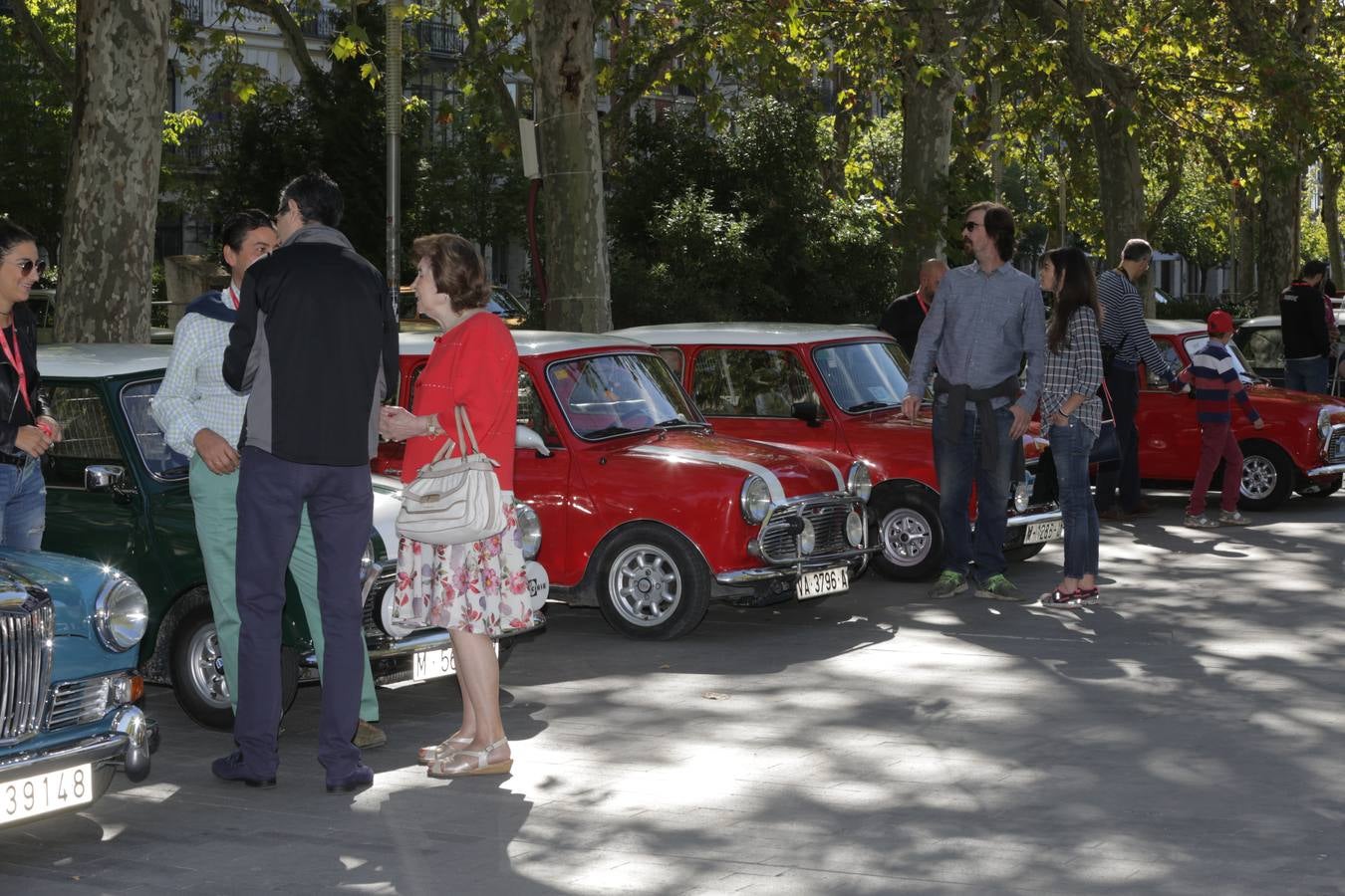 Público en la cuarta edición del Valladolid Motor Vintage (3/3)