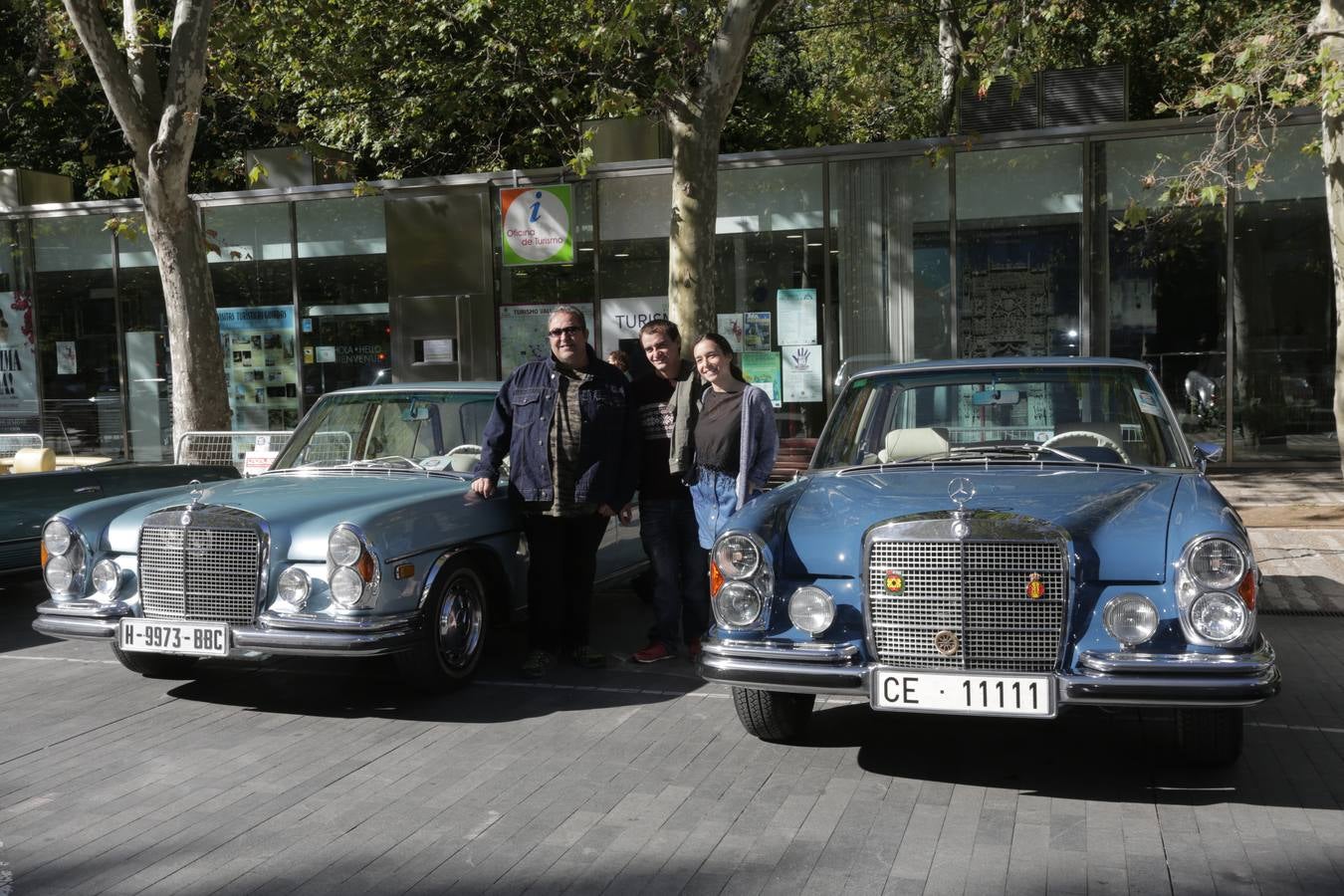 Público en la cuarta edición del Valladolid Motor Vintage (3/3)